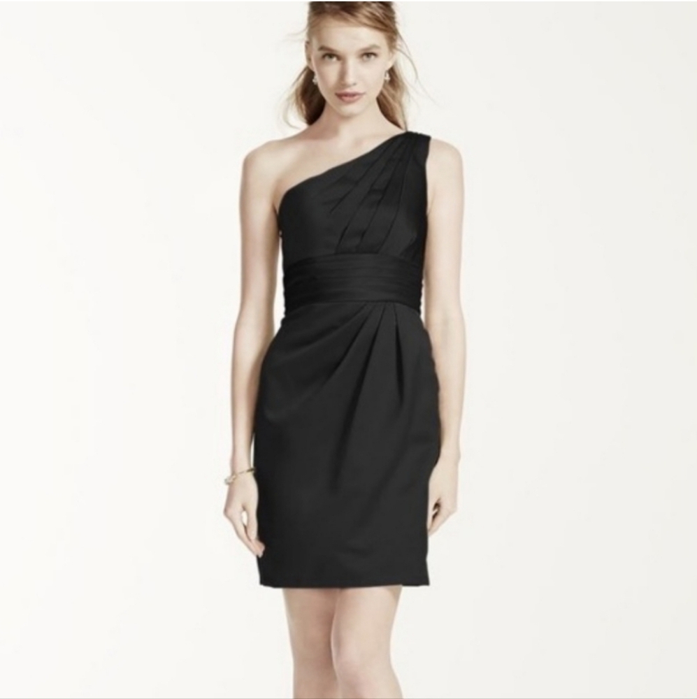7/29 Black One shoulder satin dress